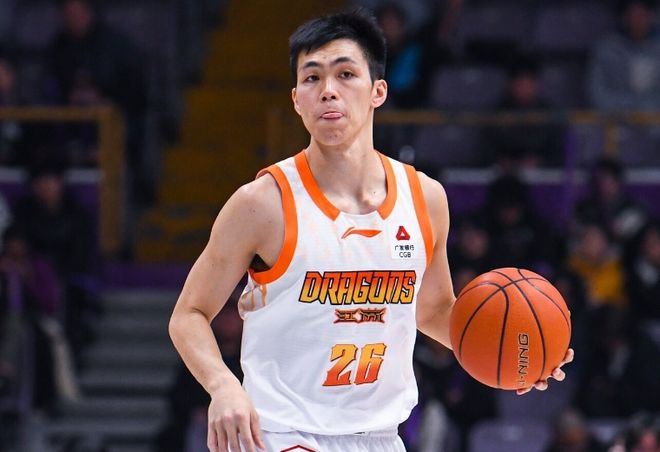 深圳双杀江苏豪取五连胜 贺希宁生涯得分突破里