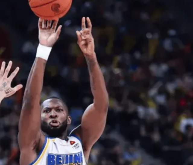 北京男篮关键战役力挽狂澜 杰曼三分定乾坤