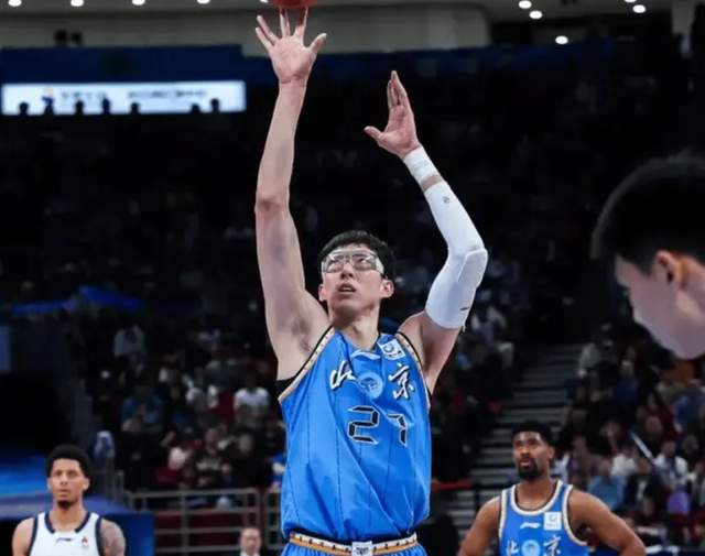 北京男篮关键战役力挽狂澜 杰曼三分定乾坤